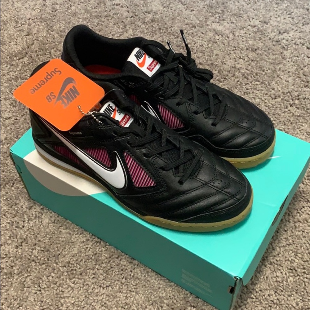 SUPREME NIKE SB GATO men’s 6.5 Black